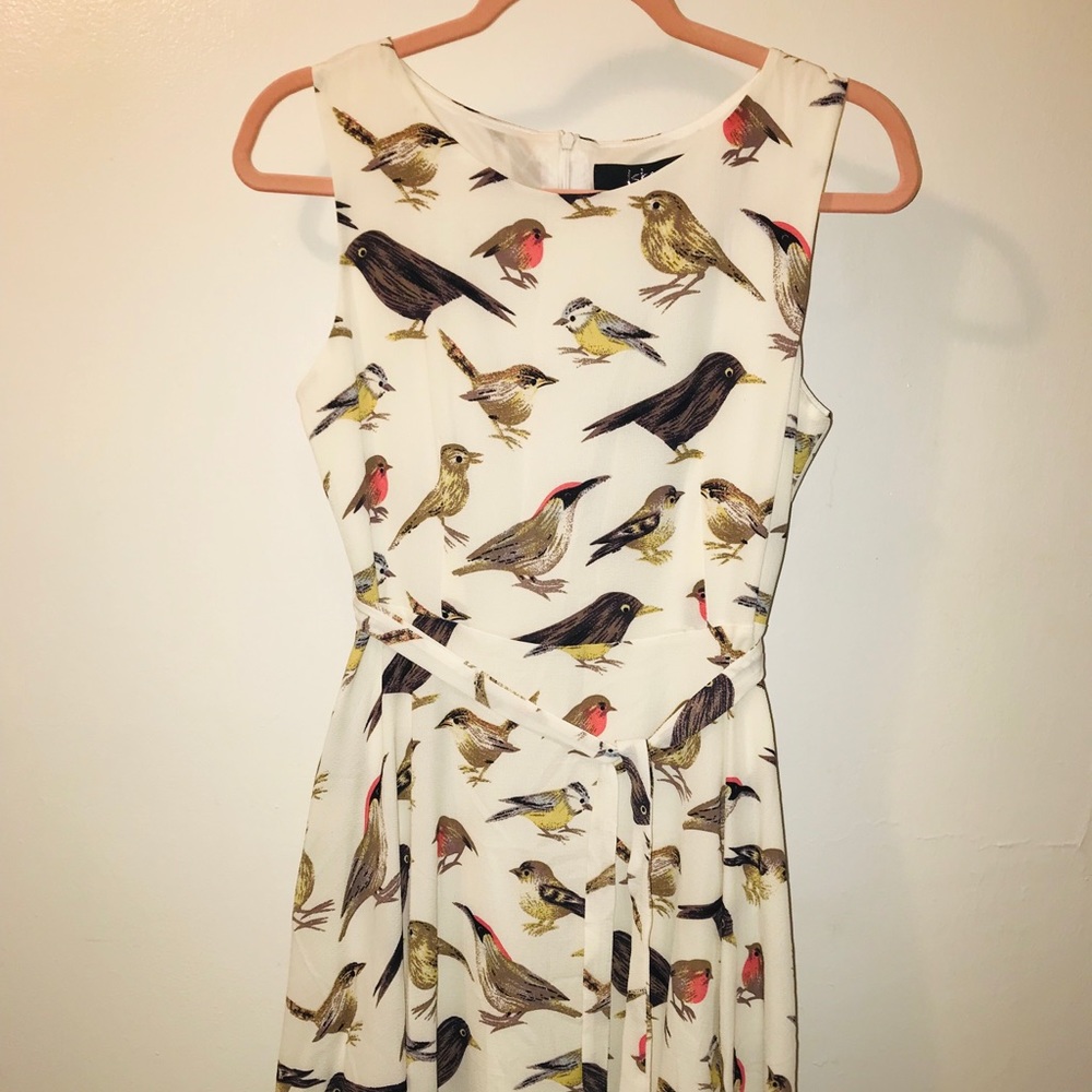 ISKA LONDON SIZE 6 /S CREAM COLORED DRESS.